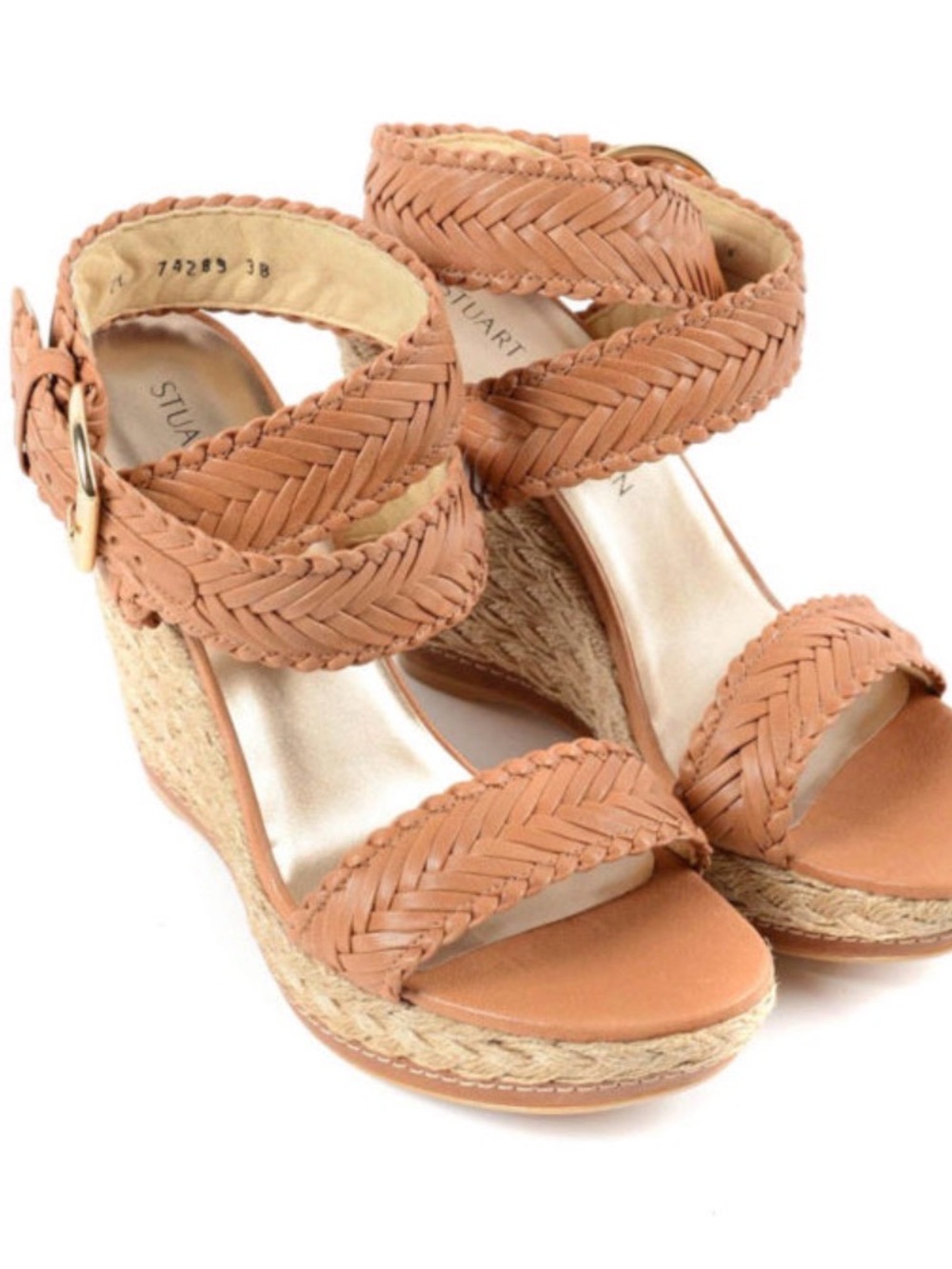 Brand new Stuart Weitzman Braided Leather Sandals in Tan Size 9